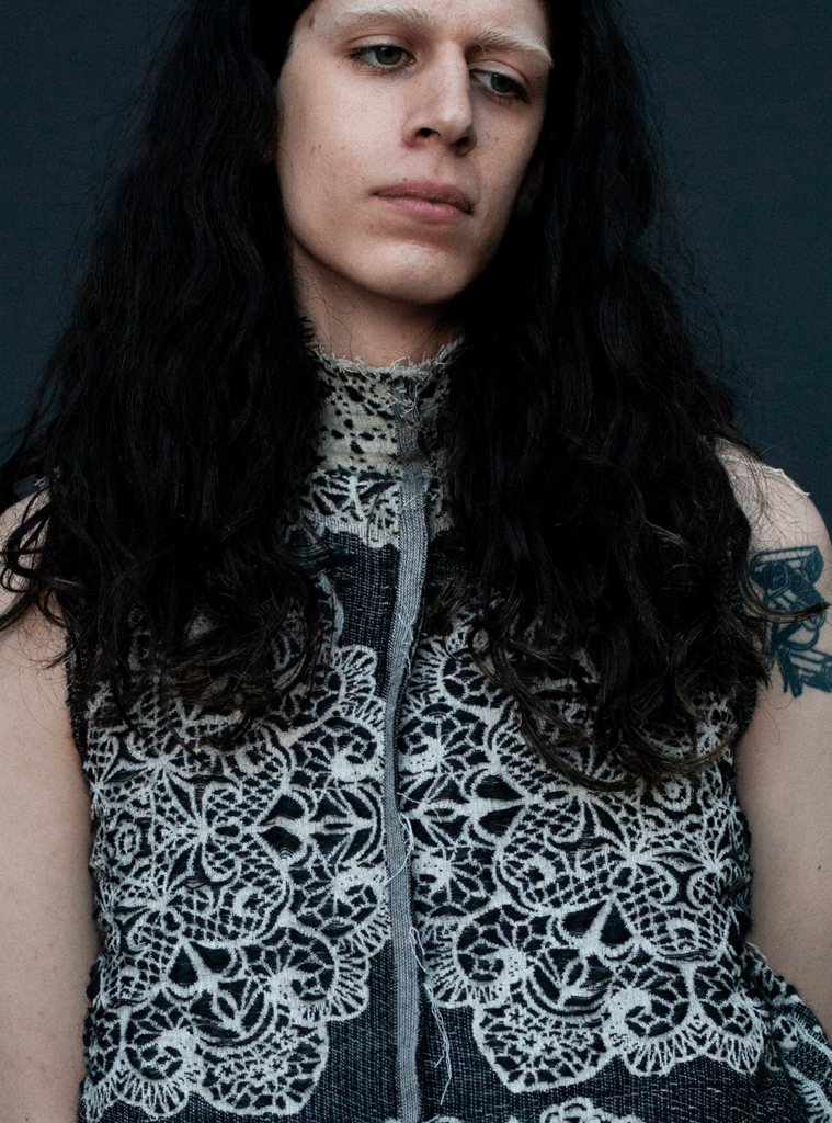 Kelly Konings jacquard weaving