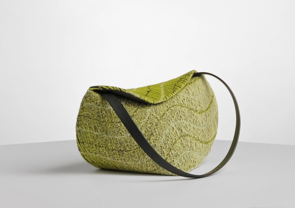 jacquard woven bag by Kelly Konings and Venczel